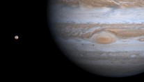 Na Jupiteru zuří mimořádně silné bouře. Mohou je zaznamenat i lidé na Zemi