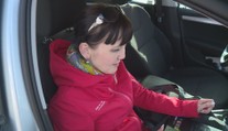 Křehká servírka sama vypátrala zloděje, pak ho i zadržela