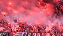 Trest za rasismus. Slavia bude mít na první zápas LM zavřenou polovinu kotle