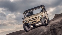 Toyota BXD10 je něco něco japonský Hummer. Právě teď na prodej!