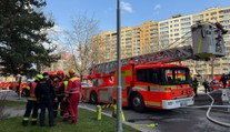 Hỏa hoạn tại một chung cư ở Ostrava, ba người phải nhập viện