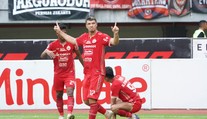 Strhující výhry Jakarty. Kúdelův tým často vítězí pozdními góly