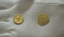 V Praze se dražily vzácné mince. Nejdražší se prodala za miliony korun