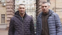Do války se přidali i bratři Kličkové. Boxerští šampioni budou bránit Kyjev