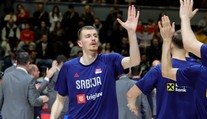 Hrozná zpráva z MS v basketbalu. Srb po podlém zákroku přišel o ledvinu