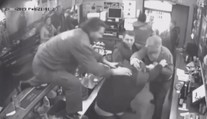 Muži šli z pomsty vymlátit bar u Plzně, zastavila je až zásahovka!