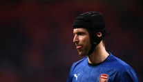 Čech na odchodu z Arsenalu? Trenér chce koupit novou jedničku!