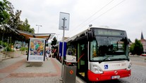 Uráží to mě i moje děti! Kvůli sloganu SPD odmítl vyjet řidič autobusu