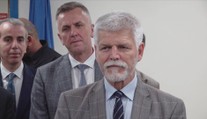 Podání kompetenční žaloby prezidentem nemá v Česku obdoby. Vláda krok nechápe