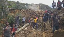Masivní sesuv půdy na Papui Nové Guineji: Zemřely nejméně stovky lidí