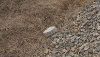Vlak na Plzeňsku narazil do betonového kvádru. Stejný případ se stal už na jaře