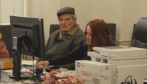 Krátí se čas na daňové přiznání. Úředníci vyrážejí za lidmi do regionů
