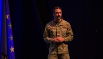 Belgie zve mladé lidi do armády. Láká na benefity, zájem je obrovský