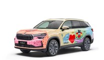 Kodiaq pro Zdravotního klauna zdobí nový design. Navrhla ho sedmiletá Emma