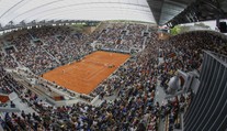 Žádný alkohol na kurtech. French Open obnovilo zákaz pro fanoušky