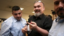Kotrba po potyčce s bezdomovci na sjezdu ČSSD přišel o práci!