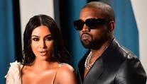 Modré vlasy a tetování na obličeji. Takhle vypadá 12letá dcera Kim Kardashian