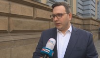 Žhářský útok na MHD. Česká diplomacie by měla rychle zakročit, říká politolog