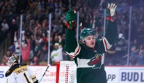 Rekordní smlouva v NHL. Hvězdný Kaprizov si nakonec plácl s Minnesotou