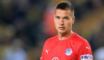 Český brankář slaví ve Vietnamu první titul kariéry. Věnuji ho do Česka, říká
