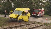 Nehodu drezíny s dodávkou v Českém ráji vyšetřuje drážní inspekce