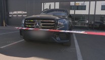 Policie zasahovala u známého prodejce luxusních ojetin. Obchodní partner promluvil