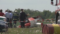 Na Orlickoústecku se zřítil malý vrtulník. Posádku odvezla sanitka