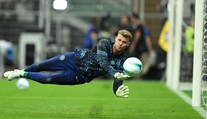 Cestou na trénink srazil seniora na vozíku. Fotbalista po šoku vypnul instagram