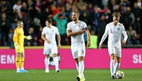Kulturní šok! Britský tisk si nebral s Angličany servítky