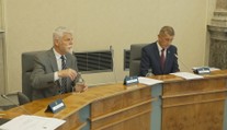 Pavel se zúčastnil Bezpečnostní rady státu. Jednání o koncepci armády bylo ale přerušeno
