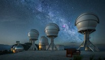 Astronomové objevili ve vesmíru záhadný objekt. Pravidelně vysílá rádiové vlny