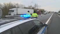 Opatření kvůli nákaze SLAK komplikuje dopravu na hranicích. Tvoří se kolony