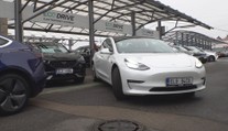 Elektromobil z druhé ruky? Češi už se nebojí, dovezli jich víc než za předchozí dva roky