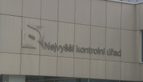 Stát nezvládá řešit dopravu, daně ani bytovou politiku, tvrdí NKÚ