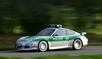 Češi v Německu zběsile ujížděli hlídkám. Zastavila je až prasklá guma