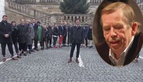 Havel zemřel před 5 lety: Takhle ho uctili na ambasádě USA! VIDEO