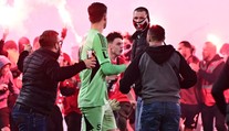 Dohra derby pražských S: Stovce fanoušků hrozí pokuty, dva mohou jít za mříže