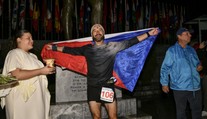 Často přemýšlím, proč takovou magořinu dělám, říká český vítěz závodu na 246 km
