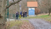 Případ těla bez hlavy v Berounce: Muž, kterého hledala policie, se sám přihlásil