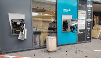 Policie zatkla čtyři podezřelé z loupeže v Praze. Měli vyhodit do vzduchu bankomaty