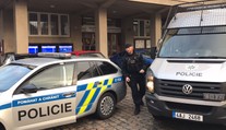 Na fiktivních fakturách vydělali přes sto milionů! Hrozí jim 10 let ve vězení
