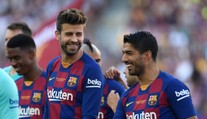 Piqué si z upíra Suáreze dělá srandu, v roušce si mě poprvé nepokousal