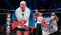 Fedor to dokázal! Svého soupeře poslal k zemi v prvním kole a má 40. výhru
