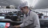 Kulinářský zážitek v oblacích. Aerolinky nabízejí pokrmy od nejlepších kuchařů světa