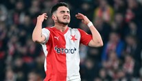 Slavia prý žádala o odložení zápasu, bála se o zdraví hráčů. LFA je proti