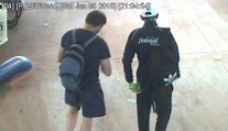 Ubodali tito muži podnikatele z Újezdu nad Lesy? Hledá je policie