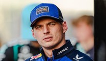 Odejdi, nebo o tom nemluv! Populární komentátor zkritizoval šampiona F1
