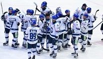 Černý den pro Spartu. Selhali i hokejisté, proti Kladnu čelí vyřazení