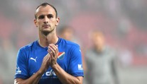 Fotbalová Sparta překvapila, z hostování si stáhla obránce Lischku