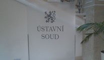 Žena trpí po operaci obřími problémy, teď se jí zastal Ústavní soud